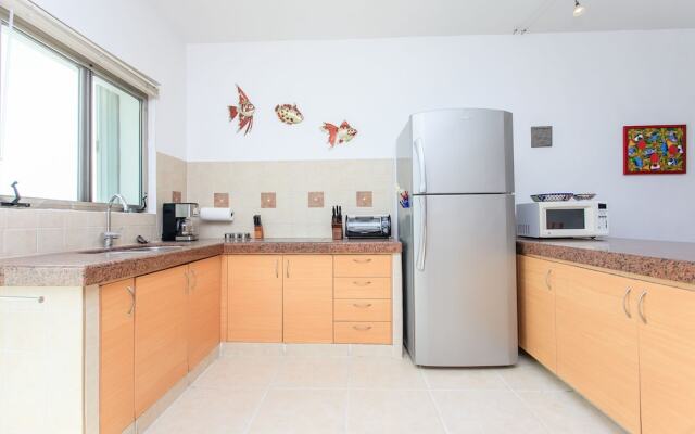 Condo Cristina By Riviera Rentals