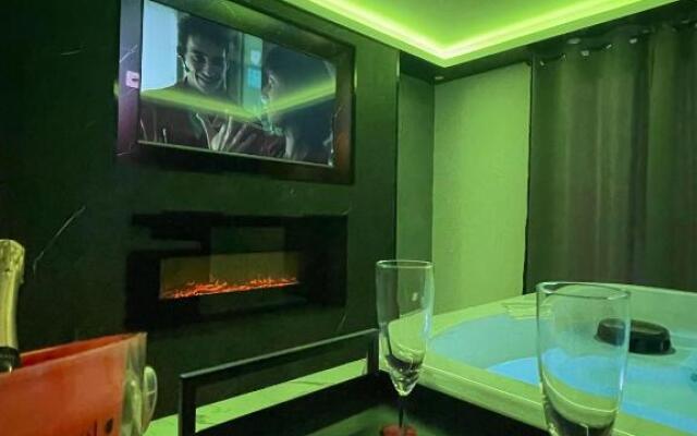 La Casa de Lové Suite Jacuzzi