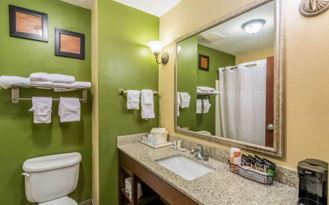 Comfort Inn & Suites Panama City North