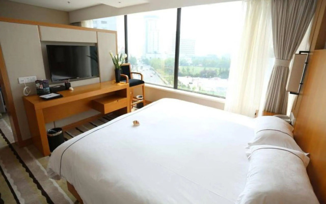 Qingdao Wushengguan Holiday Hotel