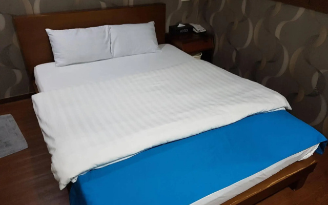 Hotel At Home