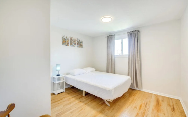 Cleveland Home w/ Fenced Yard ~ 10 Mi to Downtown!