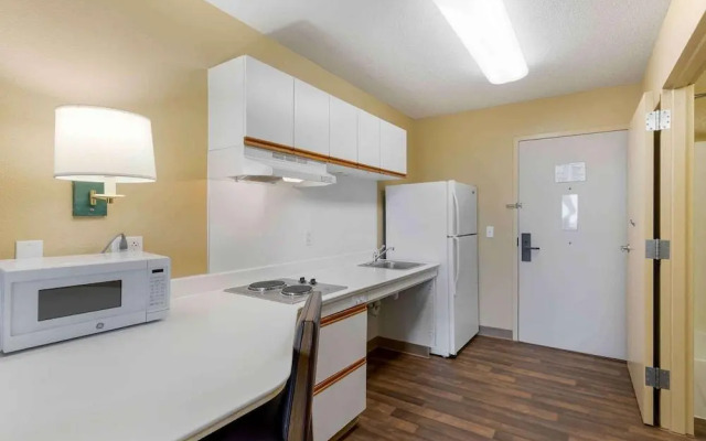 Extended Stay America Select Suites Chicago Vernon Hills Lin