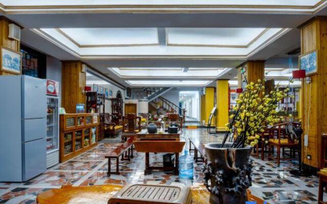 Ruili Hotel
