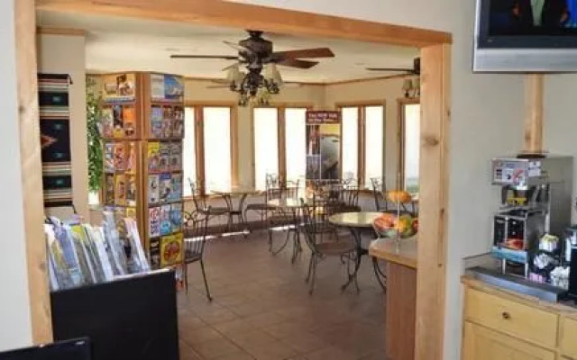 American Eagle Inn & Suites