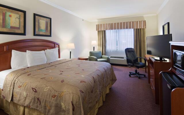Best Western Cleveland Inn & Suites