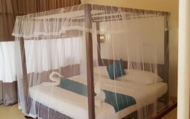 Mahinda Hotel and Restaurant