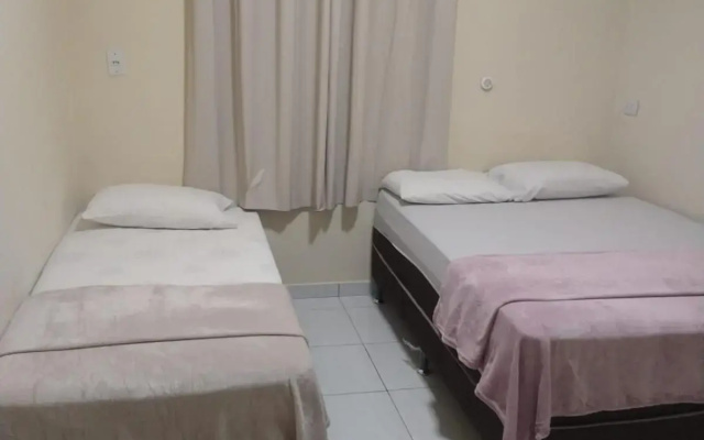 Hotel 678