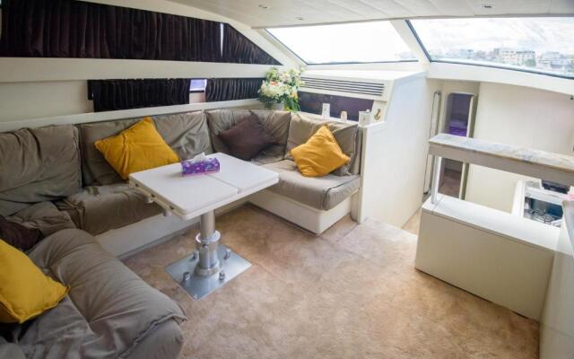 Hakuna Matata - Living a perfect life, Yacht Pershing 52