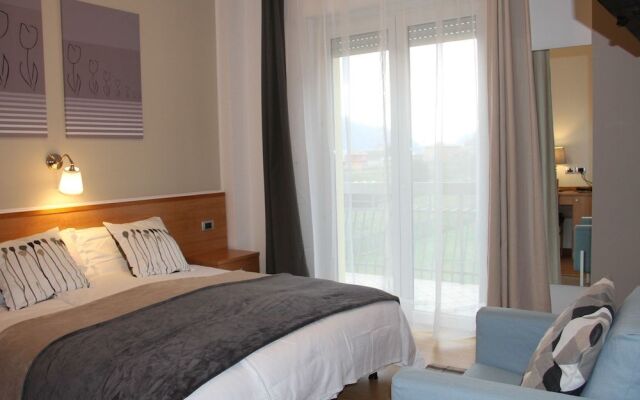 Vignola Rooms Avio