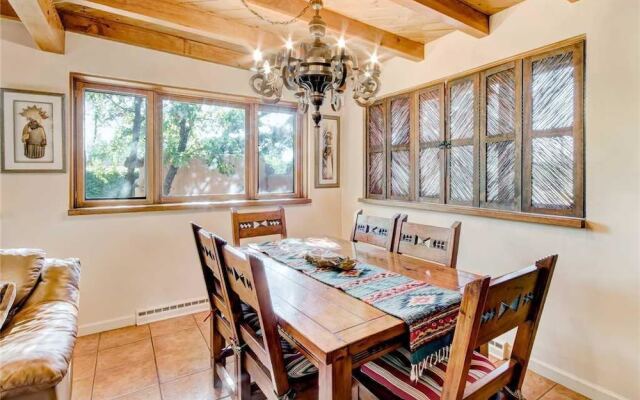 Plaza Splendor - Three Bedroom Home