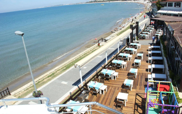 Side Beach Club Hotel