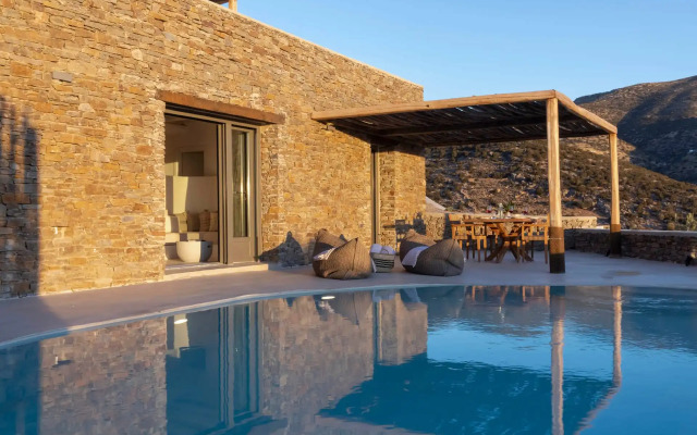 Fos Collection Sifnos