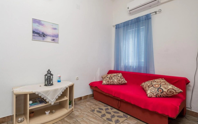 Stunning Apartment in Stinica With Wifi and 1 Bedrooms