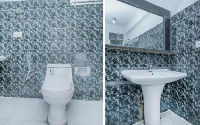 OYO 10885 Hotel Keerthana International