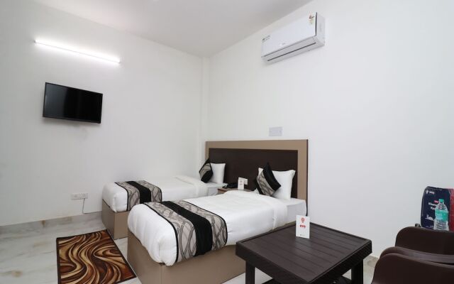 OYO 22584 Rv Homes