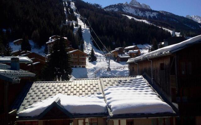 Appartement Valfréjus, 1 pièce, 4 personnes - FR-1-561-63