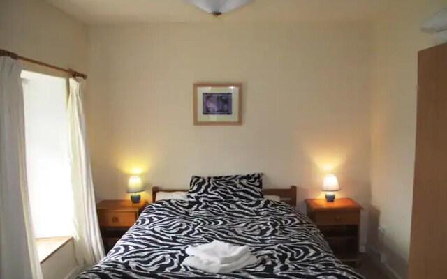 Lovely 7-bed Apartment in Llandysul