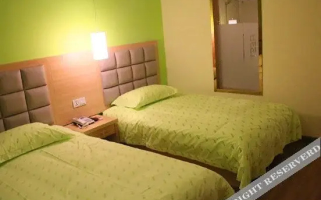 Longxiang Business Hotel