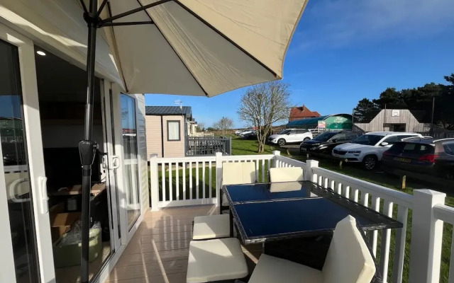 Surfside Bliss - Cayton Bay Park Caravan