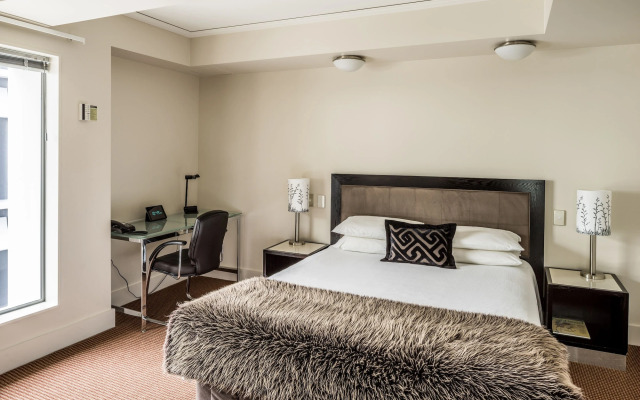 Bolton Hotel