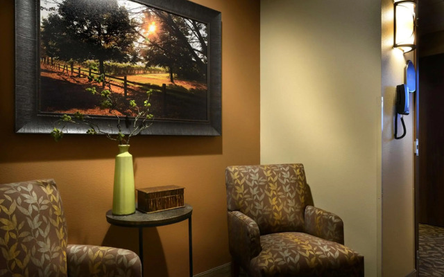 Hotel Maison Yakima Tapestry Collection by Hilton