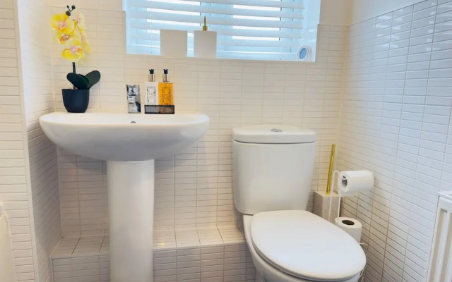 Kensington Bliss - 3 Bedroom House in Colchester