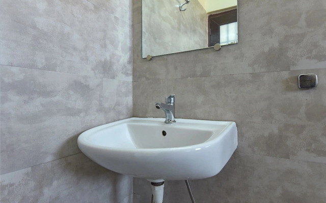 Hotel Sunshine by OYO Rooms