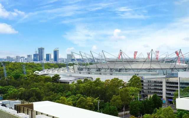 Metawisebnb Executive 2-bedroom Stadium View Apartment W Parking