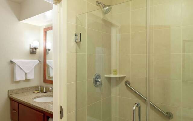 DoubleTree Suites by Hilton Hotel Mt. Laurel