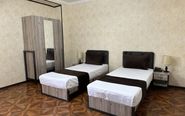 Yantai Hotel