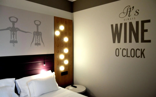 Nostalgia Hotel