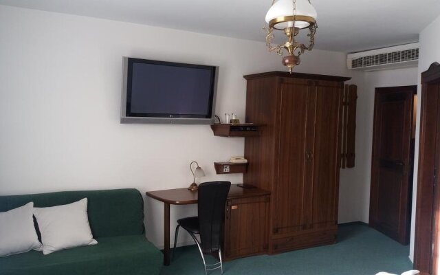 Zámeček pod hradem - hotel