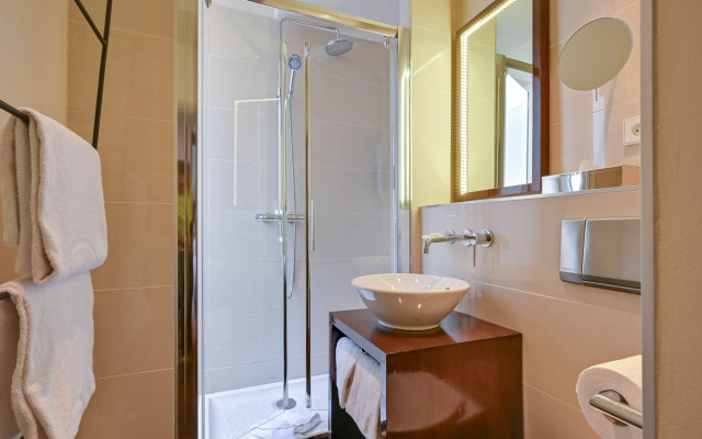 Holiday Inn Paris Palais de l'Elysée by IHG