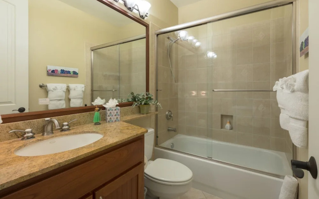 Leilani 3 Bedrooms 3 Bathrooms Condo
