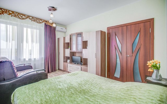 У Людмилы на проспекте Ленинский 124Б