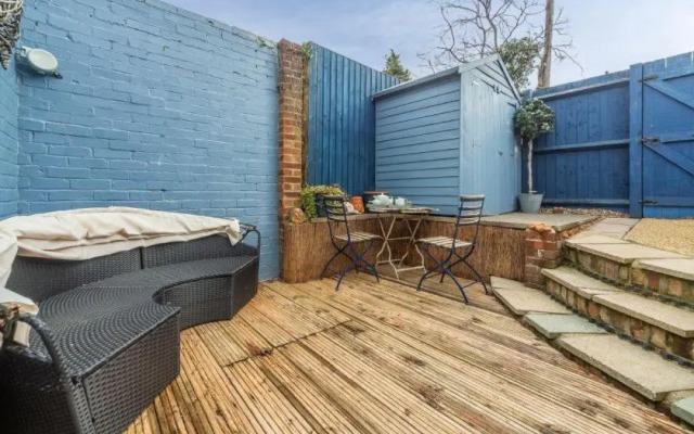 No33 Seagull Cottage