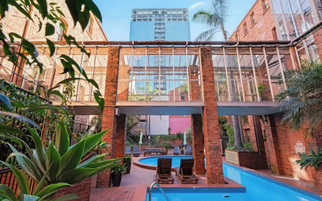 Gordon House Apartments