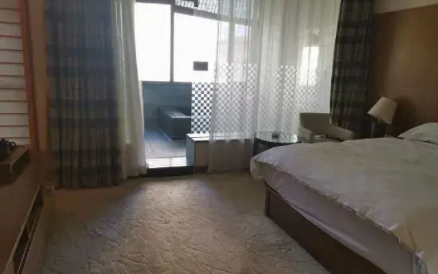 Xinlongmen Fenglv Hot Spring Hotel