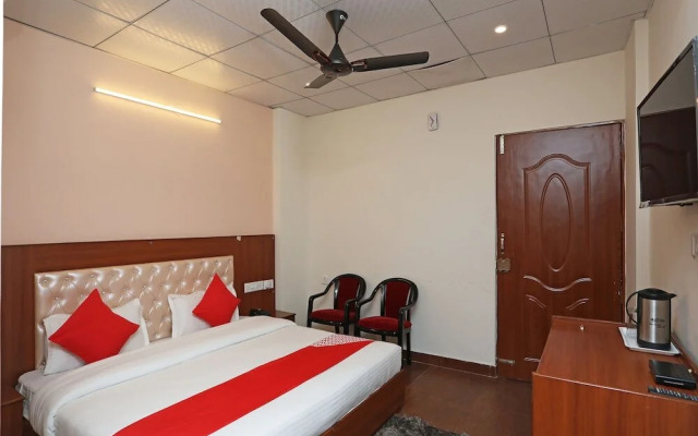 Bhagwati Palace Guest House By OYO Rooms