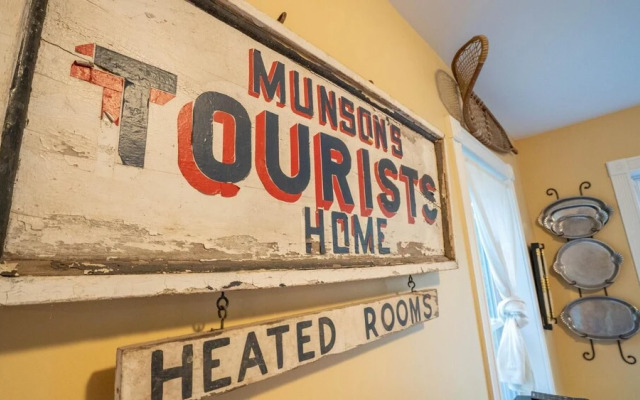 Munson s on Main - Apartment