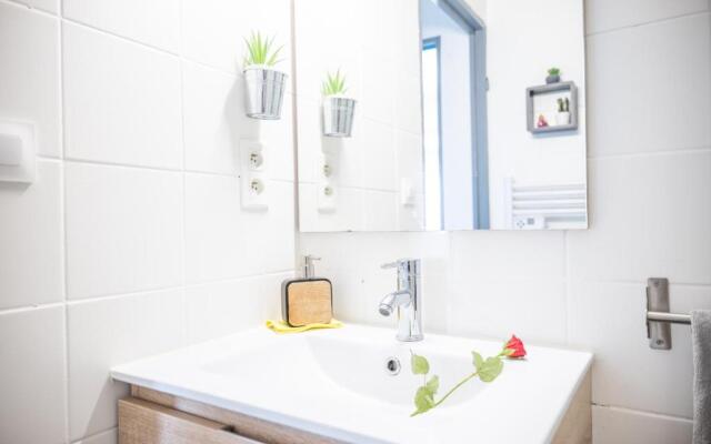 LENA STUDIO1-50M PLAGE-PORT-CENTRE VILLE-WIFI- La Grande Motte