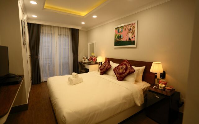 Diamond Queen Hotel