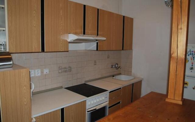 SATURNIN, café-bar, guesthouse