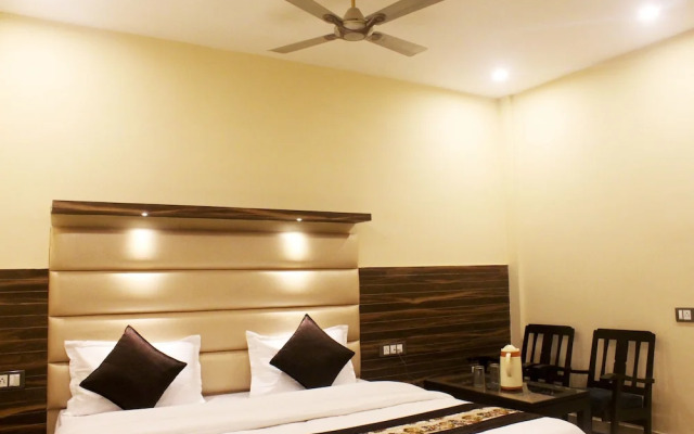 Hotel Ganga Heights By Avadhesh Group Of Hospitality