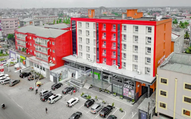 Manou Hotel
