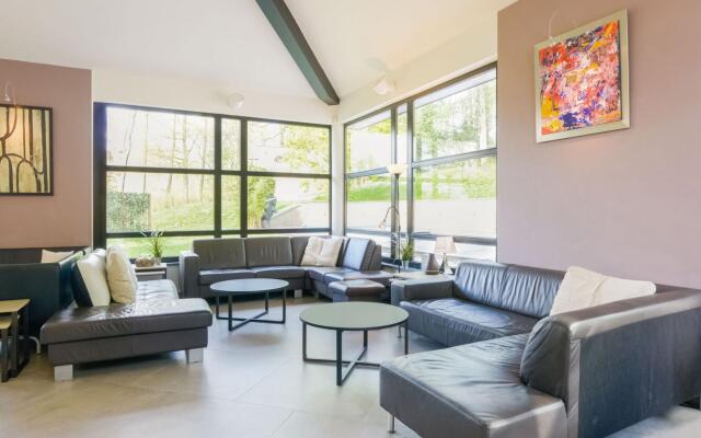 Picturesque Villa With Swimming Pool