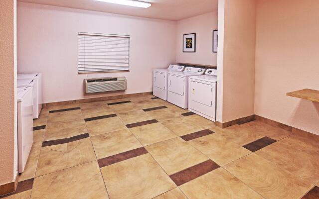 Candlewood Suites Tulsa