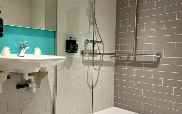 Holiday Inn Express Marne La Vallee Val D Europe