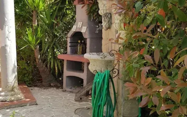 Margherita's Garden Half Villa